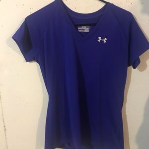 Woman’s Under Armour tee